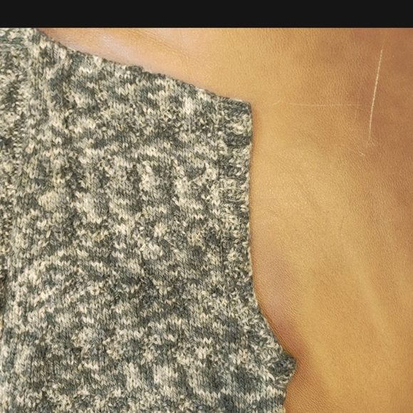 Sweater Vest Hand Knit Cropped V Neck Ribbed Vintage Styling Price is Firm - Picture 9 of 13